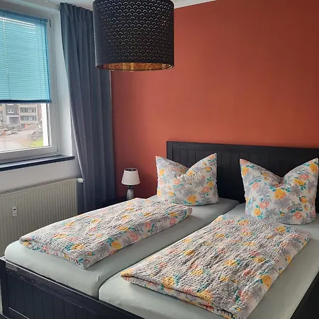 Apartment - Gaestewohnung - Unterkunft Monteure Chemnitz Buitenkant foto