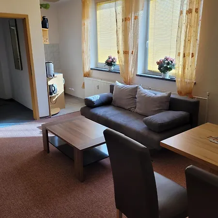 Apartment - Gaestewohnung - Unterkunft Monteure Chemnitz Buitenkant foto