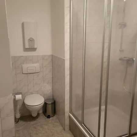 Apartment - Gaestewohnung - Unterkunft Monteure Chemnitz Buitenkant foto